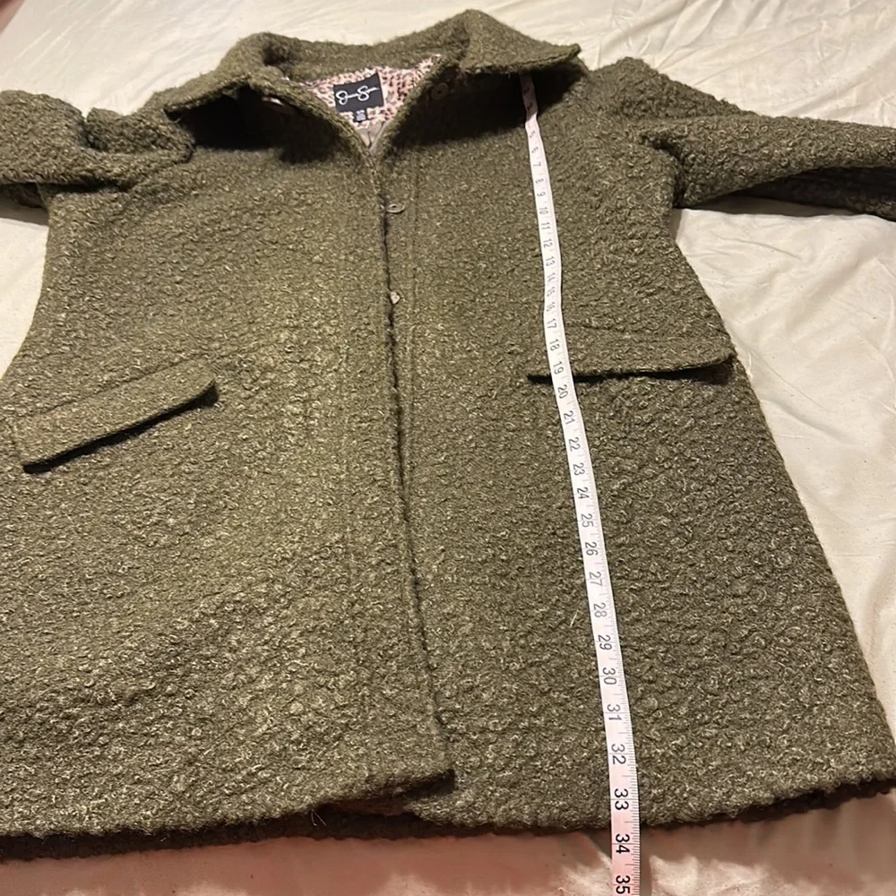 Coat - Picture 4 of 7